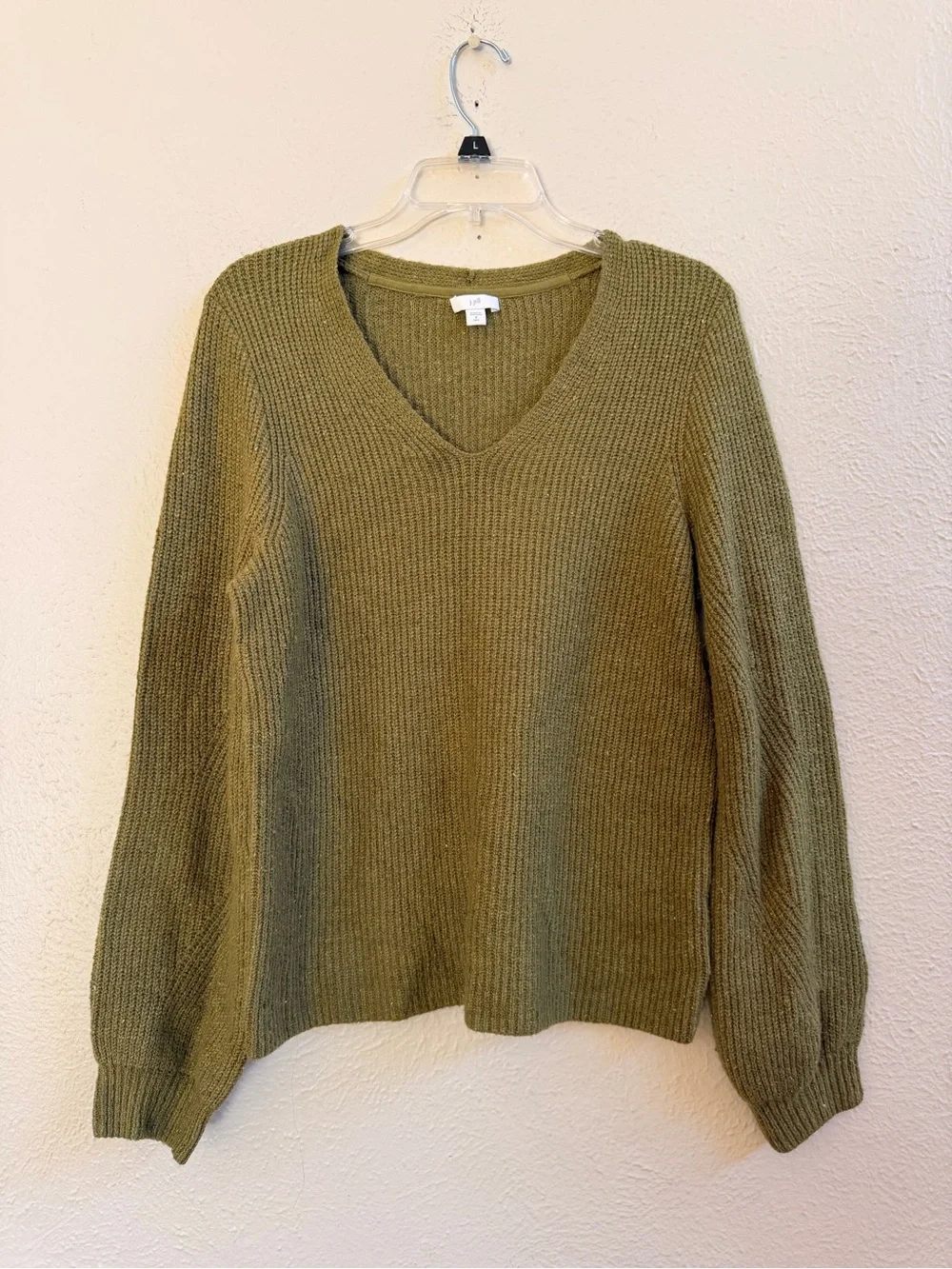 J Jill olive green v neck full sleeve sweater